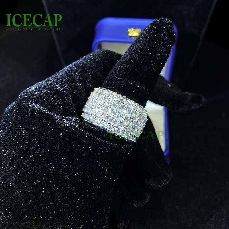 Luxury High Fashion Jewelry Moissanite Diamond Engagement Ring 18K Gold Wedding Ring