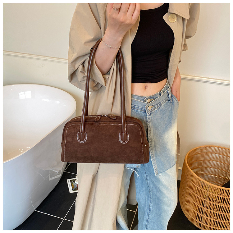 2025 Autumn Suede Baguette Women Large Capacity Commuter Casual Retro Boston Underarm Shoulder Bag