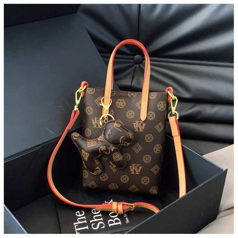 Make a statement with this niche design handbag featuring individual patterns that ensure you stand out from the crowdW251106