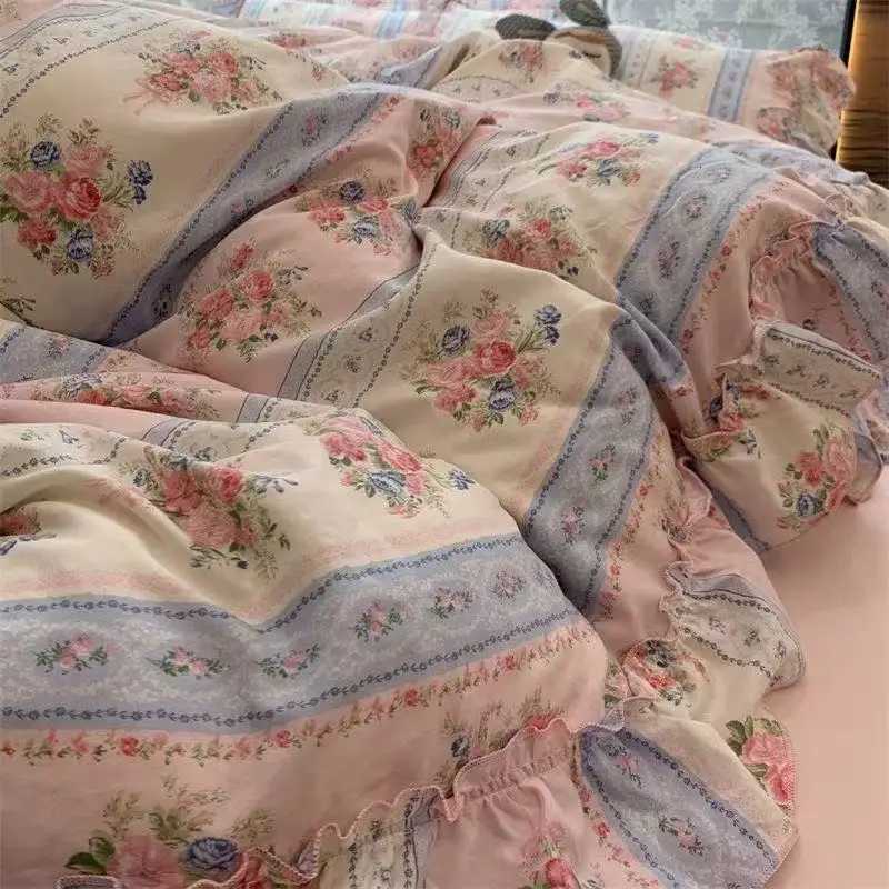 Designer Korean Style Princess Floral Bedding Set Washed Cotton Vintage French Pastoral Flowers Lace ruffles Duvet Cover Set Pillowcase Y251106