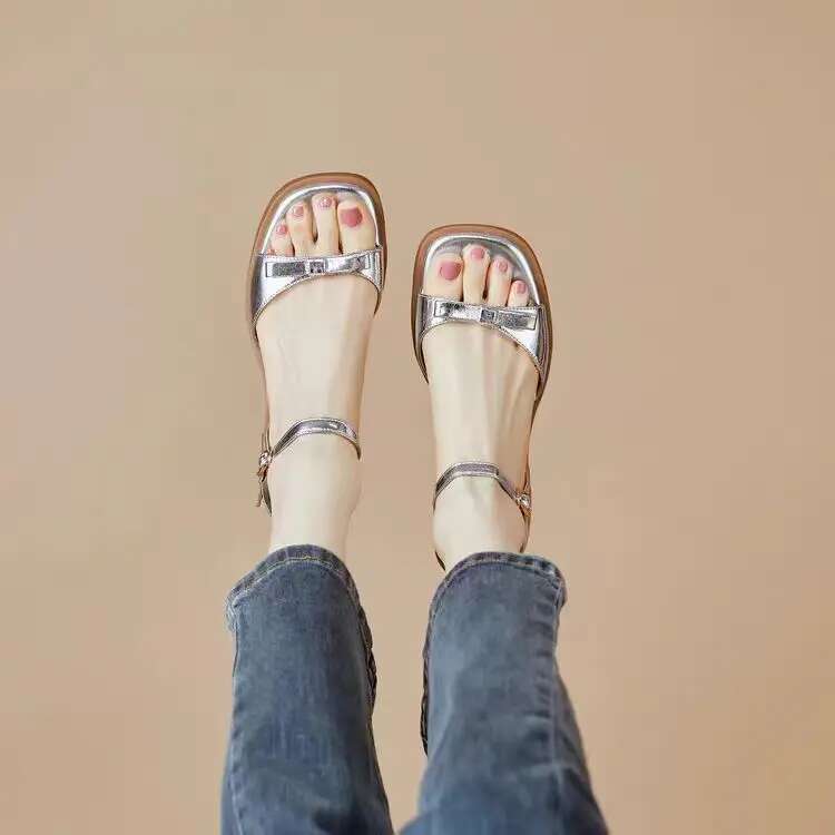 2025 Summer New Retro Style Low Heel Roman Designer Fashion Square Toe Elegant Bow Women's Sandals