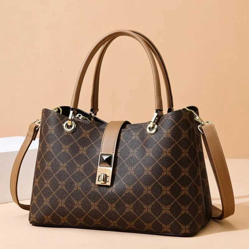 Elegant Tassel Decor Handbag For Women Designer Inspired Bohemian Leather CrossbodyW251106