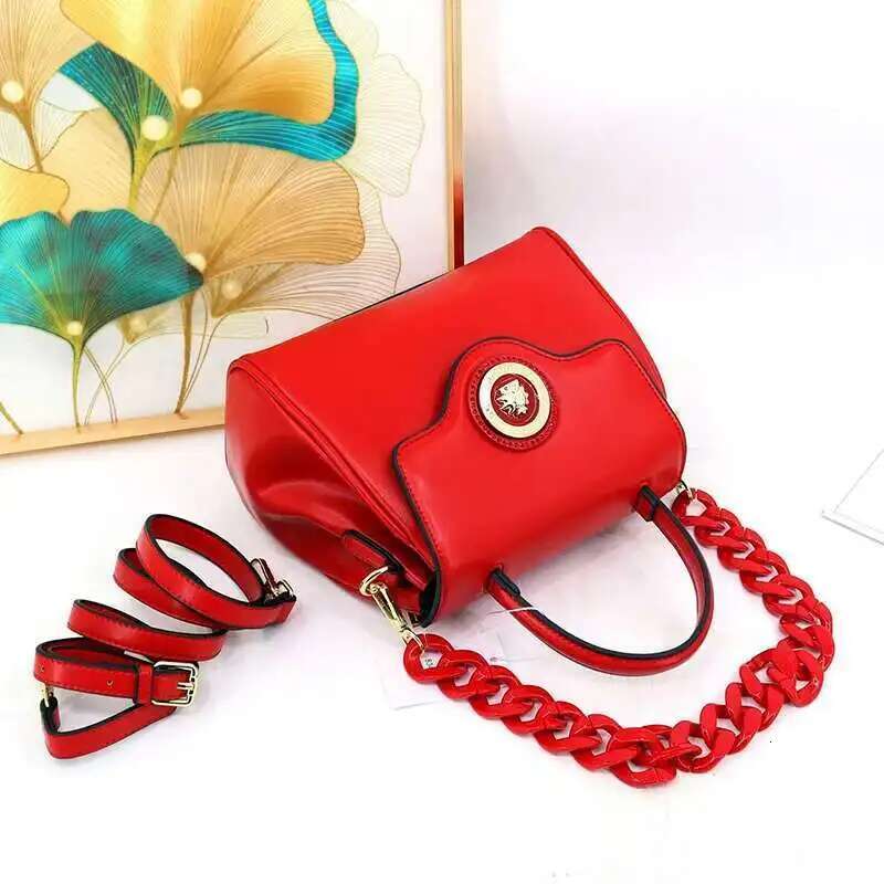 VM FASHION KISS Handbag Elegant Women's Bags 2025 Trends Design PU Shoulder Crossbody Bag Acrylic Chain Decorate