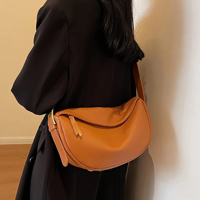 Fashionable retro leather bag womens dumpling bag shoulder bag crossbody bag trendy and versatile soft leather bag 251106