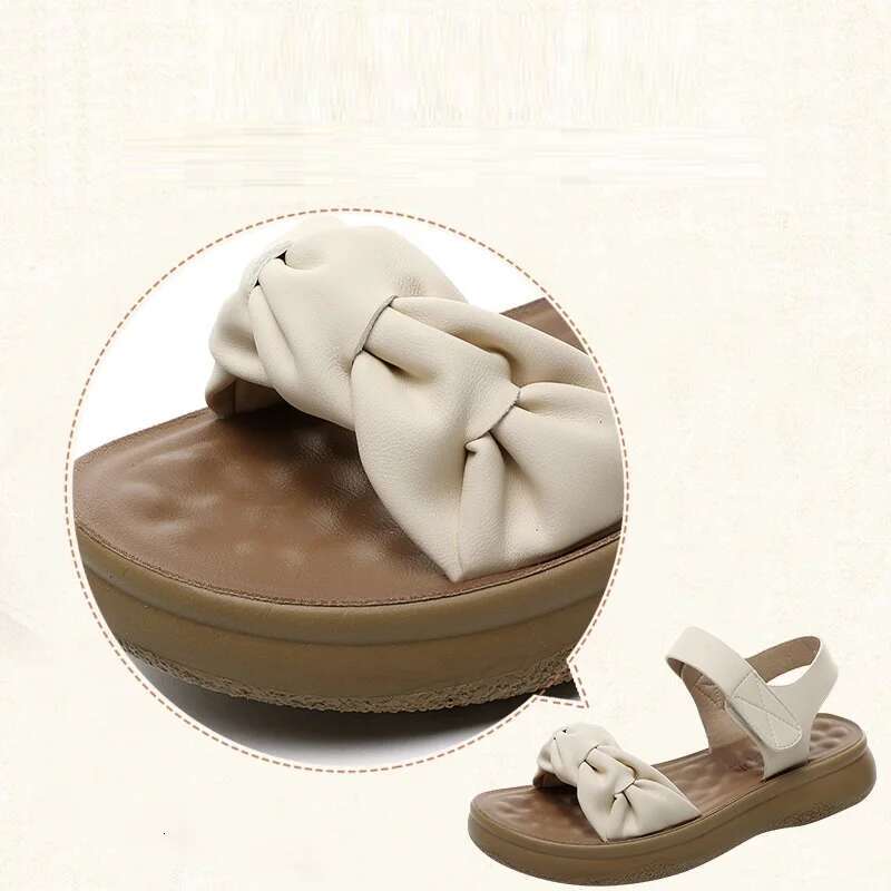 2025 Summer New Women's Sole Designer Fashion Flat Shoes Leather Open toed Casual Slippers Soft Beach Sandals