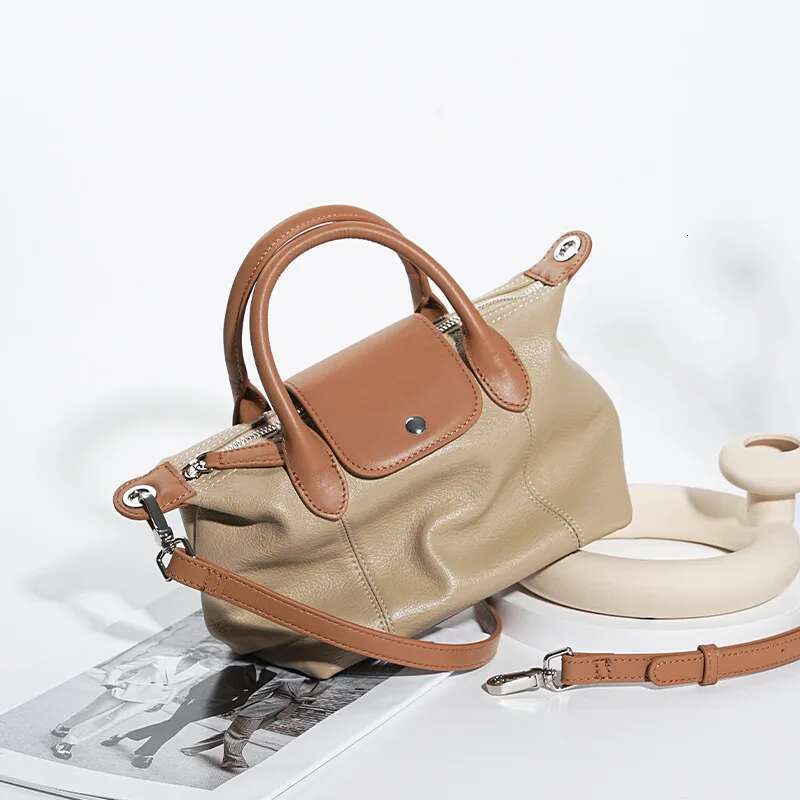 New Top Layer Cowhide Fashionable Dumpg Bag High-Quality Leather With Contrasting Colors Large Capacity Handbag For Women
