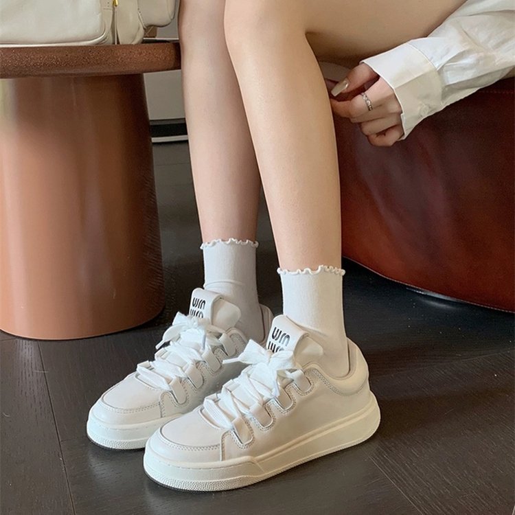 designer shoes 2025 new Women's flat-soled, thin breathable, niche small white shoes