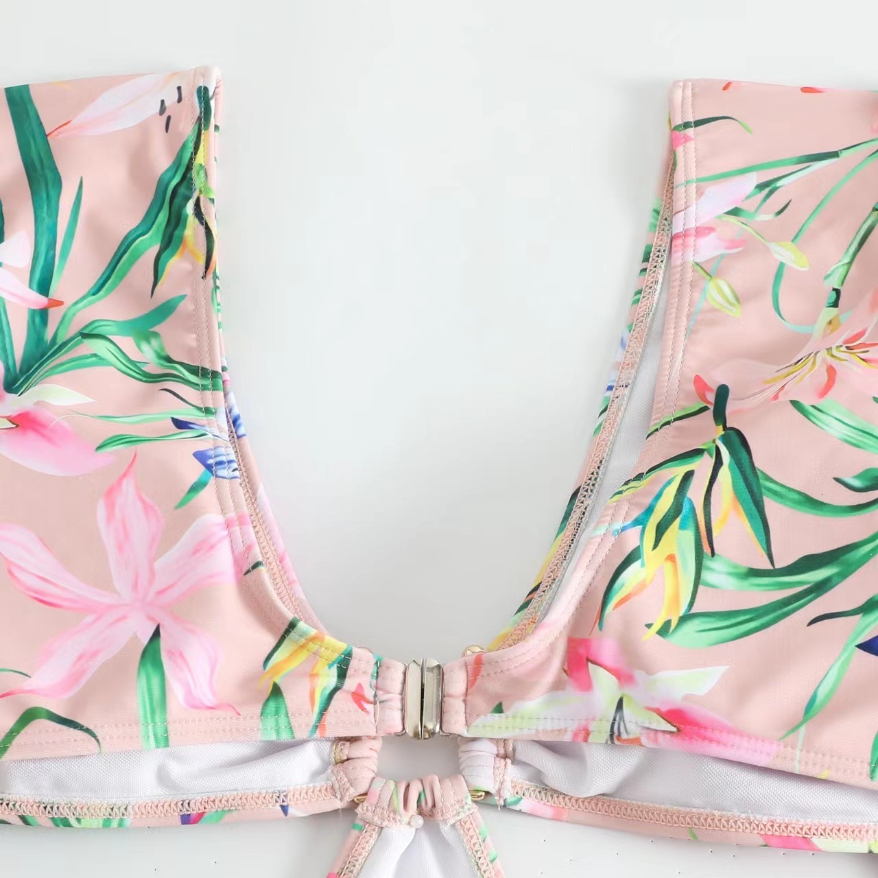 2025 new one-piece swimsuit women's French cover belly slimming sexy bubble sleeve wrapped skirt set