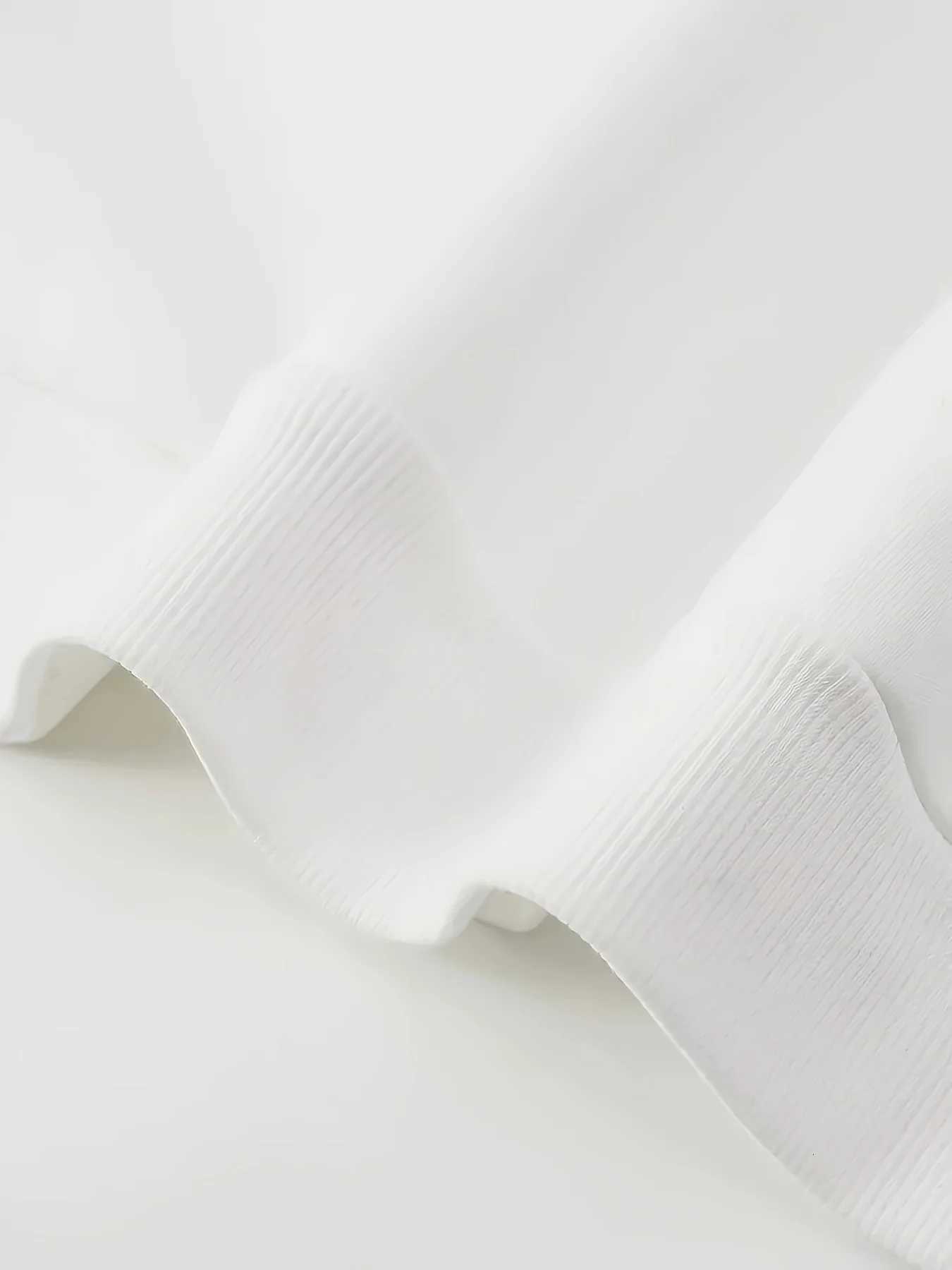 Mens autumn and winter casual fashion loose skull pattern printed long sleeved hooded sweatshirt warm pullover W251106