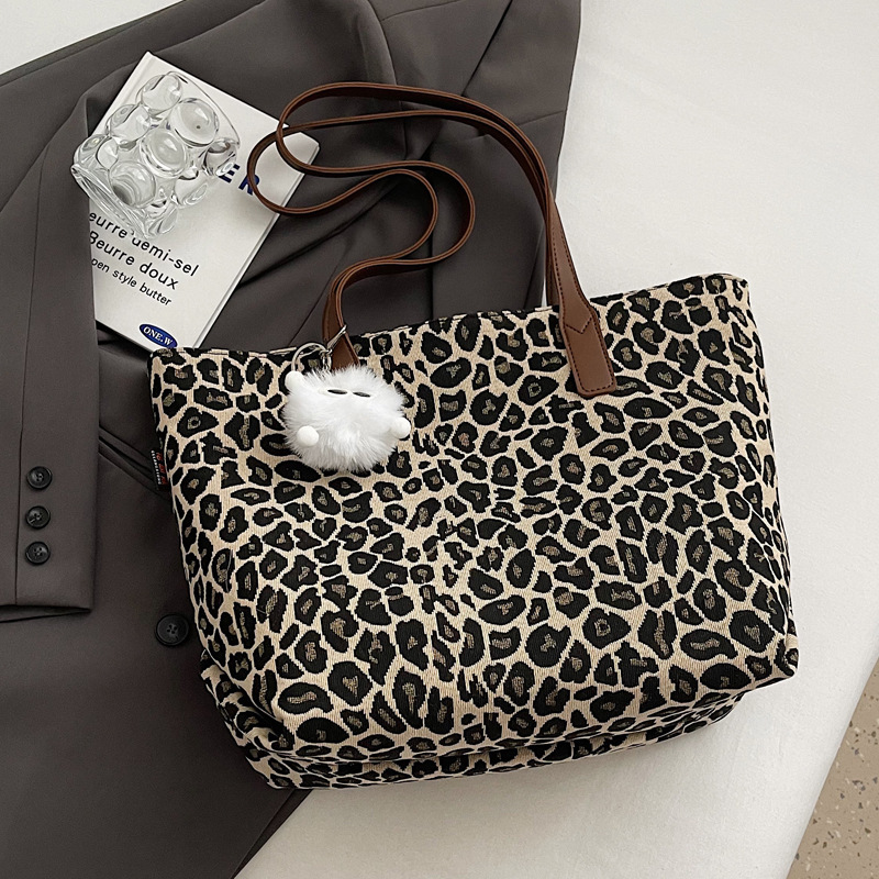 2025S Designer Women S Bag Bag For Women New Trendy High End Fashion Internet Celebrity Big Hand Held Women S Large Capacity Shoulder Bag Bucket Bag