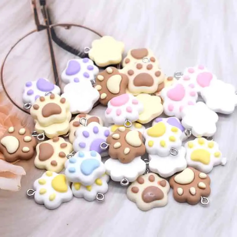 10 pieces of 20 22mm mini cartoon cat paw amulets used for DIY decorative earrings necklaces fashion jewelry accessories 250325