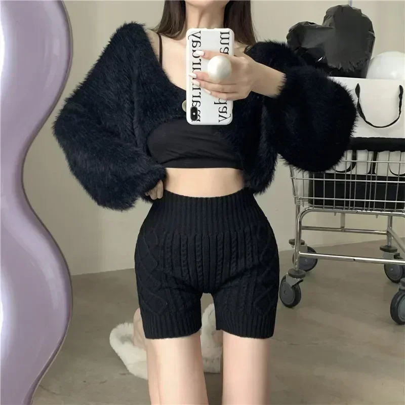 Womens knitted warm and safe short autumn winter tight bottom shorts soft waist hip lifting anti 250401