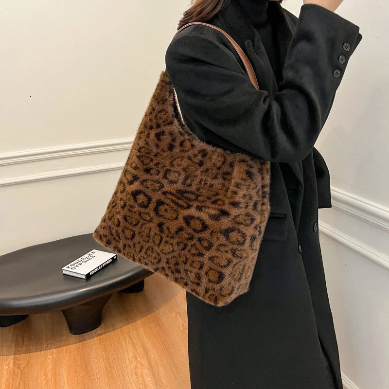 Retro Leopard Print Shoulder Bags Trendy Hobo Bag Soft Warm Faux Fur Large Capacity Tote Korean Fashion Winter Underarm 251103