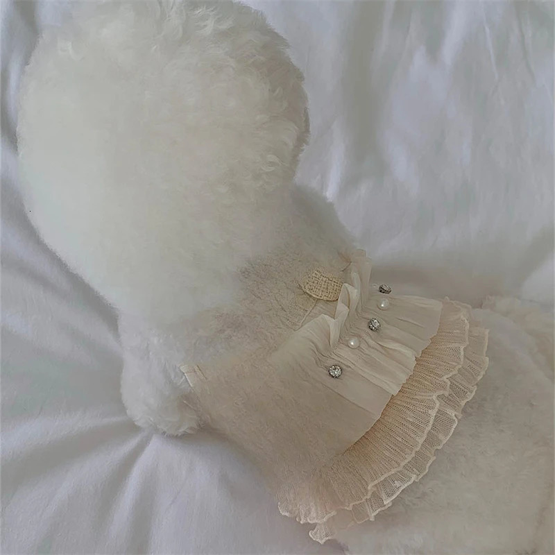 Pet Lace Vest for Spring and Summer Cat Pleated Mesh Princess Dress Wedding Dress Cute Bow Headpiece Dog Shirt Puppy Clothes 250402