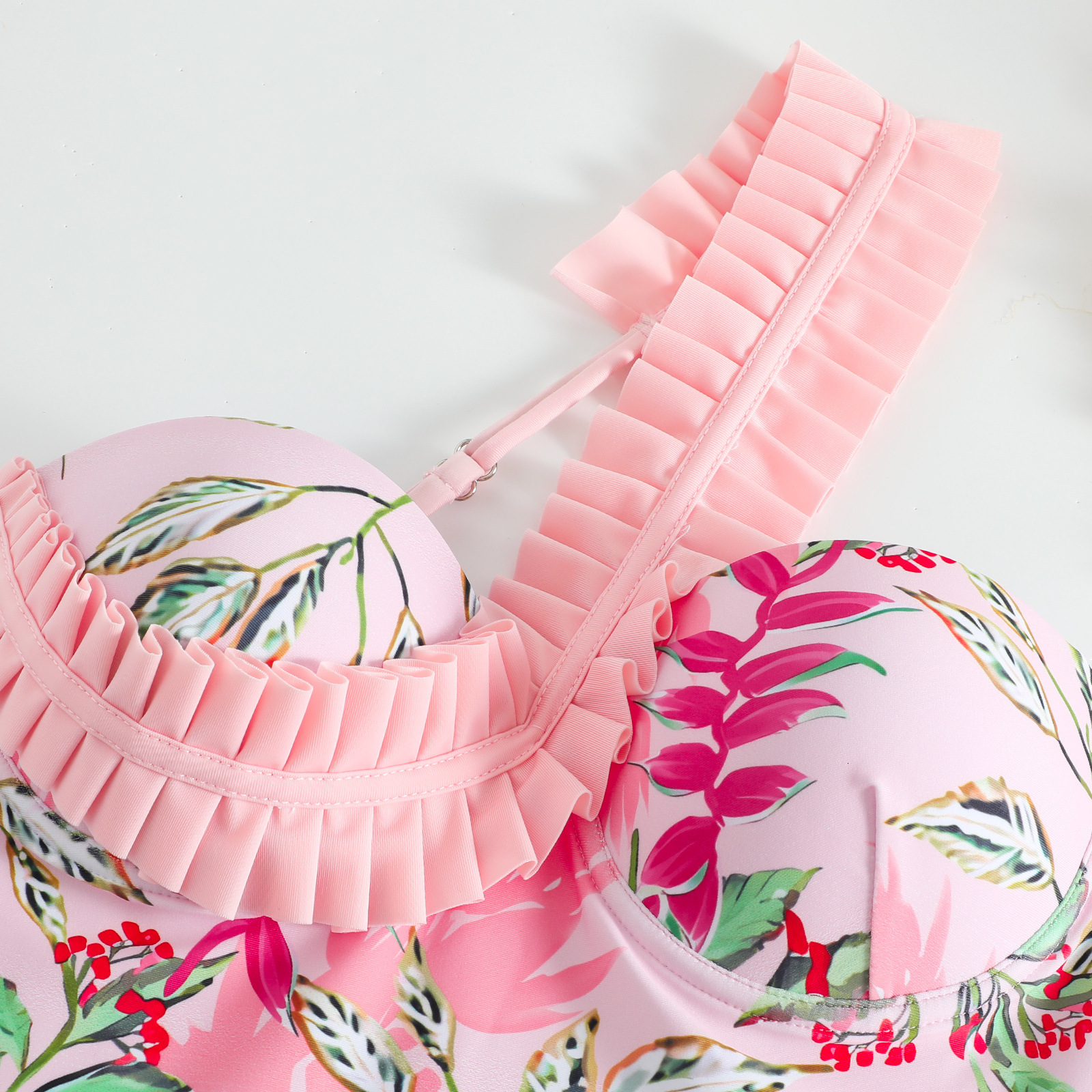 Unified women's 2025 new ruffled pleated single shoulder floral swimsuit