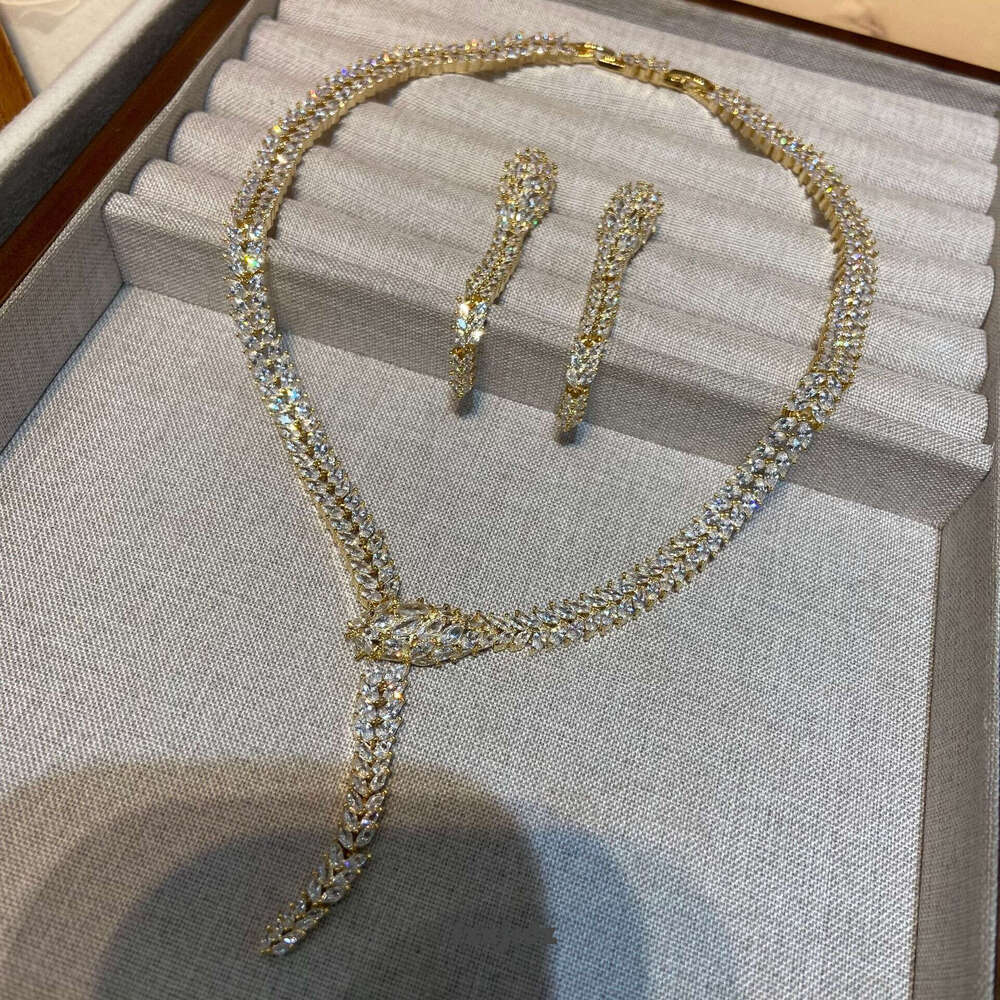 Luxurious Heavy Craft Pink Prom Performance Necklaces gold Micro Inlaid Party Dress Matching Elegant Earrings Set