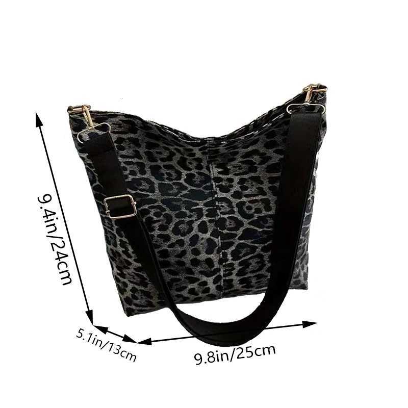 Neutral Style Bags Are Suitable for Daily Commuting and Going to School They Come in Single-Shoulder and Crossbody StylesW251106