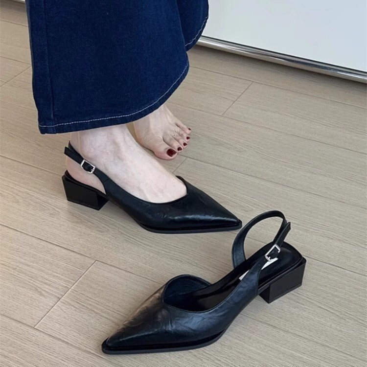 2025S Women s Designer Sandals Shallow Mouth Small Heels High Heels Spring summer French New Style Pointed Fine Heels Simple Outdoor Leisure Beach Sli