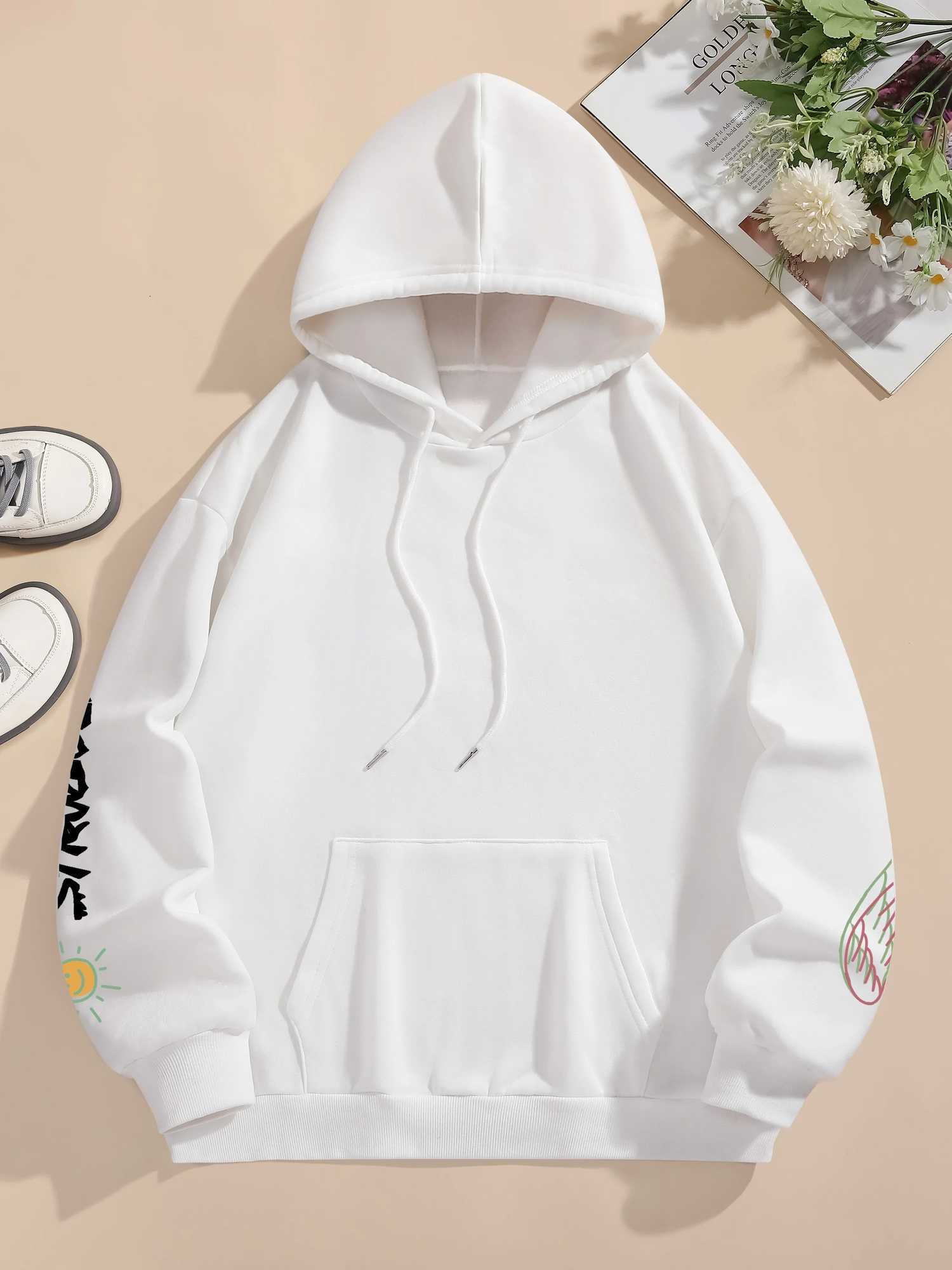 Personalized bear print hoodie for autumn and winter couples casual pullover sweatshirt fashionable and comfortable hoodie S-3XL W251106