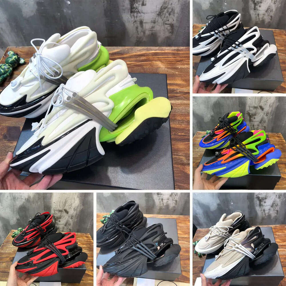 In Stock Spaceship Space New Couple Style Thick Sole Height Increasing Dad Shoes Fashion Versatile Trendy Sneakers