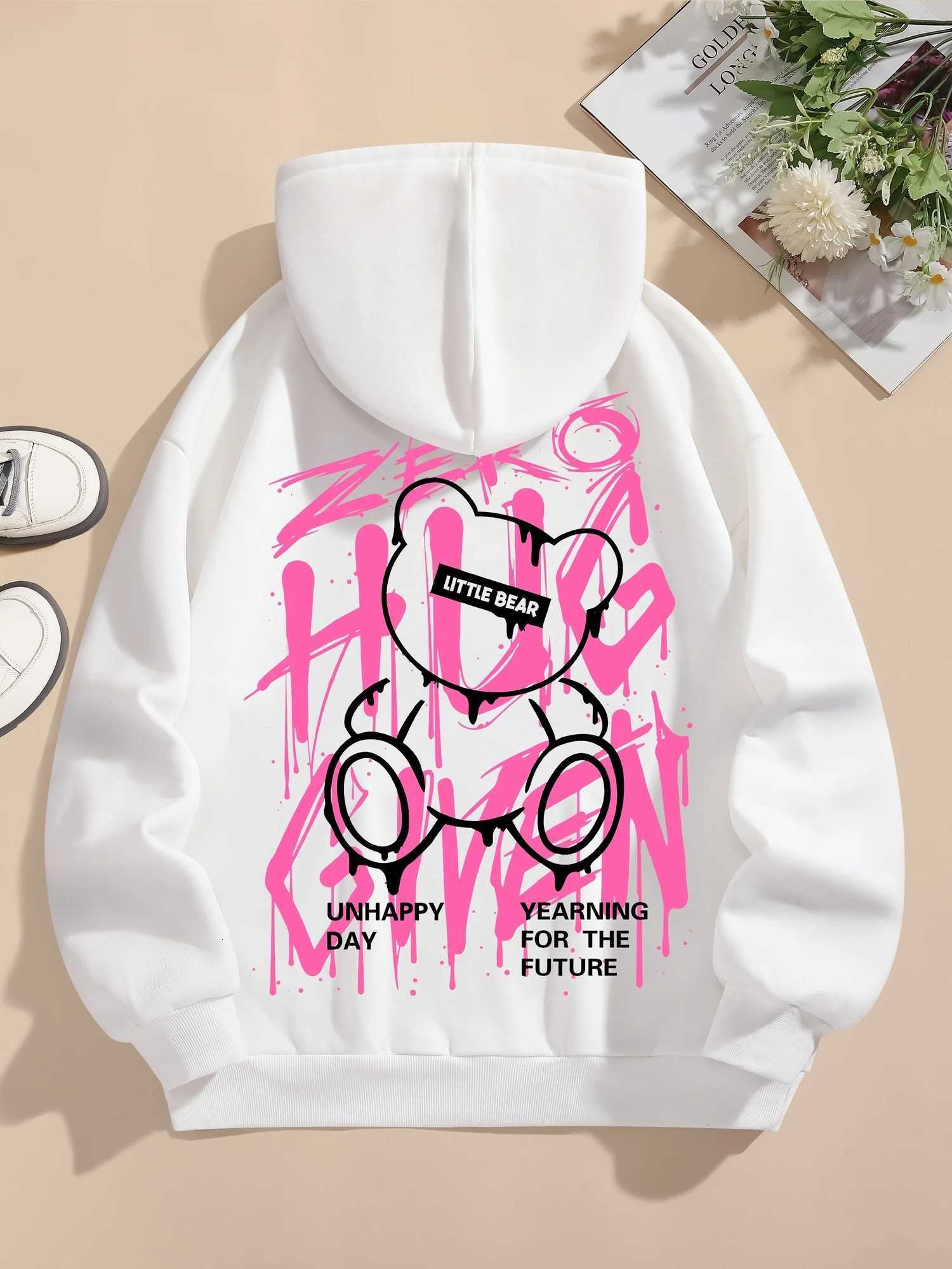 2025 Fashion Mens Autumn Teddy Bear Graffiti Printed Soft and Comfortable Hooded Sweatshirt Outdoor Street Versatile Clothing W251106