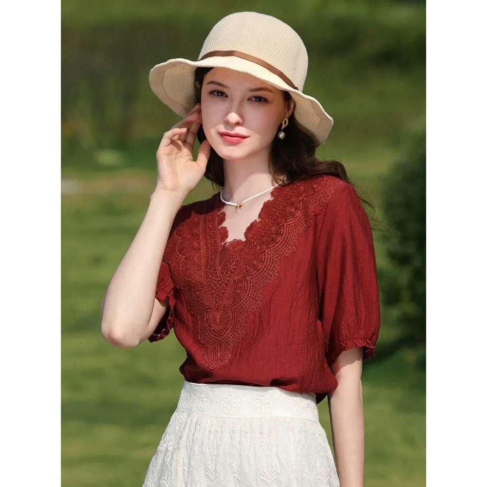 French Shirts Women 2025 Summer V-Neck Red Lace Short-Sleeved New Chic Retro Half-Sleeved Gentle Blouse