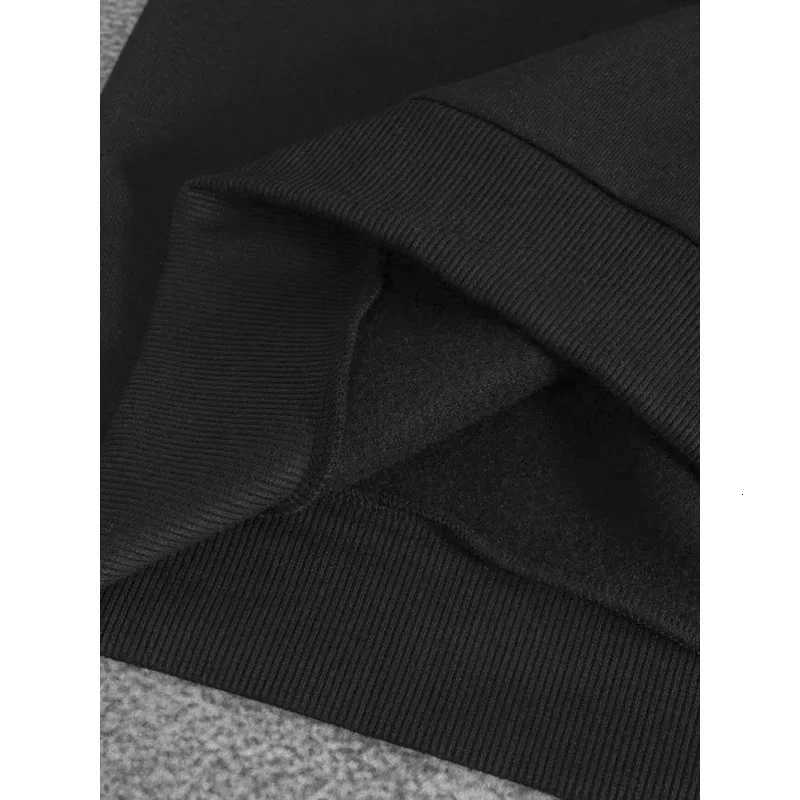 2025 European and American Mens Autumn Gothic Letter Printed Soft and Comfortable Hoodie Outdoor City High Street Top W251106