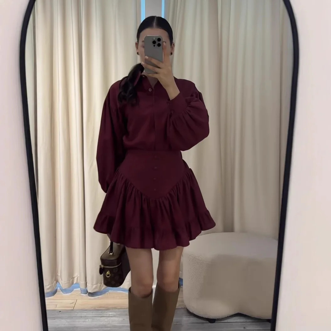 Elegant twopiece fashionable womens single chest lapel pleated shirt short sleeved set casual spring and summer 250403