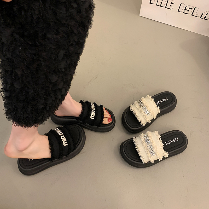 Free Shipping slides new design Slippers for womans flat sandals fashion summer casual Round toe slipper outdoor Indoor shoes women black beige size 3