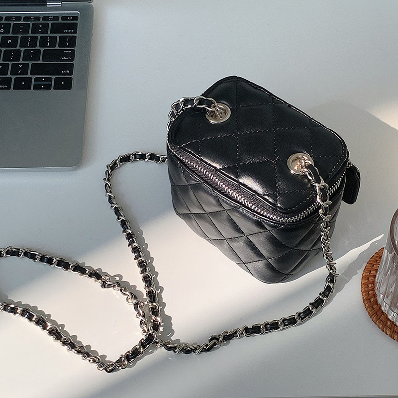 Famous designer women Bag female niche single shoulder crossbody dia lattice chain mouth red envelope fashion mini box bag