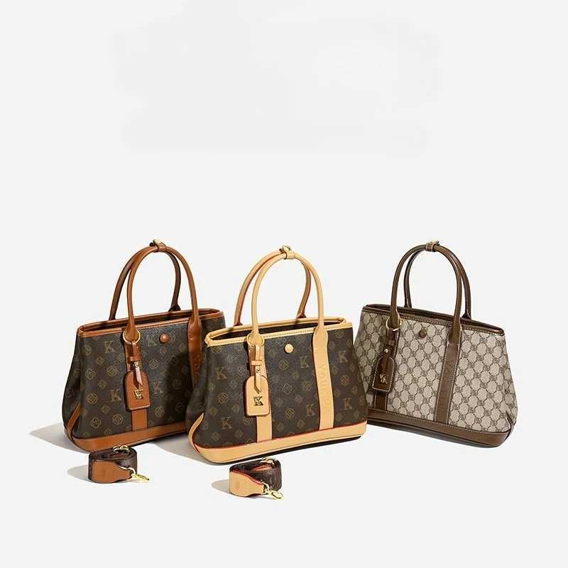 Stylish Commuter Messenger Bag With Letter Solid Color For Business Women Minimalist FashionableW251106