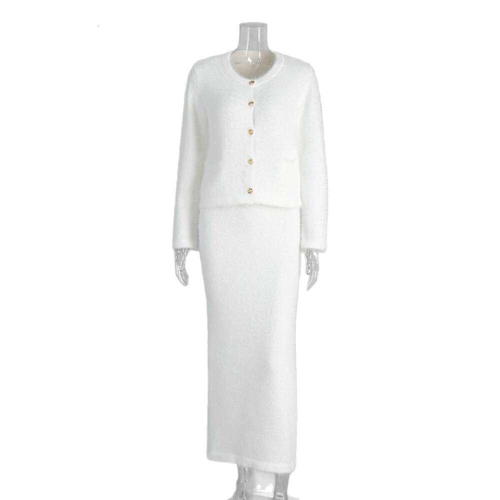 Cross-Border Plush Long-Sleeve European and American 2025 Autumn Winter New Single-Breasted Cardigan Half-Length Skirt Set