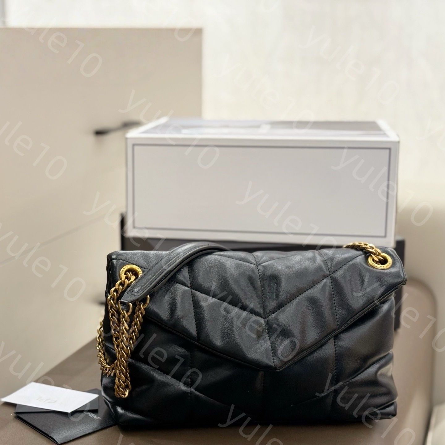 Sophisticated Designer Handbag with Single Strap - Retro Street Photography Body/Sling Bag Retro Inspired Durability Shoulder & Crossbody Satchel