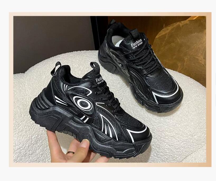 Thick soled sports single shoes for women autumn 2024 new Korean version casual fashion explosive street artifact showing long legs single Z 10.28-6