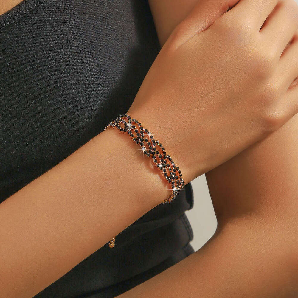 Dark style black hollow rhie fashionable versatile personality simple Fried Dough Twists NEW dia bracelet