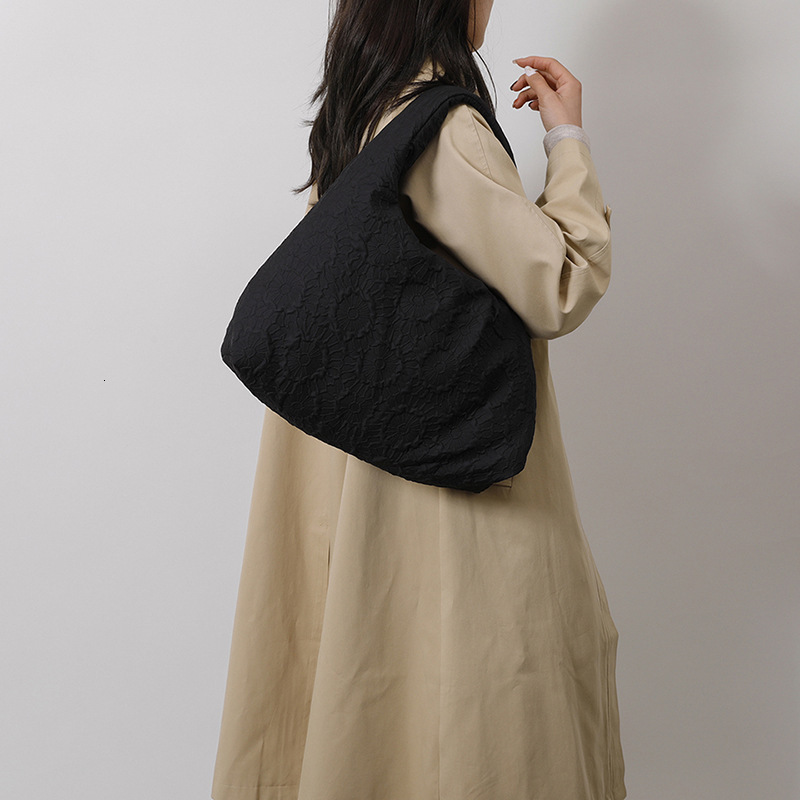 2025S Designer Women S Bag New Cotton Padded Single Shoulder Women S Bag With Hidden Flower Casual Underarm Bag Fashionable And Versatile Minimalist S