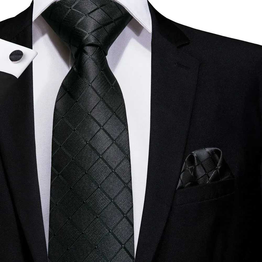 Hi-Tie Business Black Luxury Plaid Mens Tie Silk Neckties Fashion Tie Chain Hanky Cufflinks Set Design Gift For Men Wedding X250407