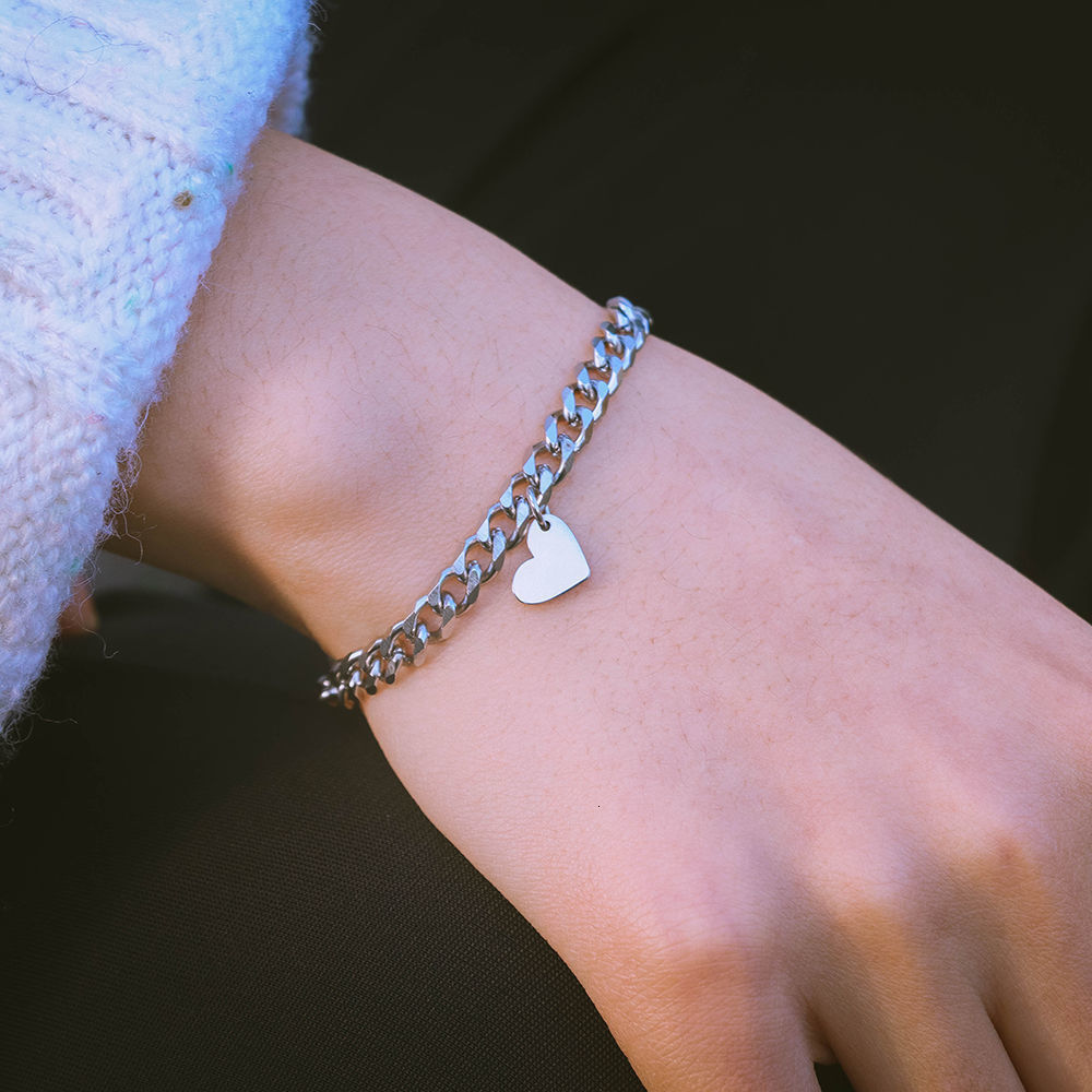 Minimally smooth heart-shaped square piece splicing without fading, handmade couple titanium steel bracelet