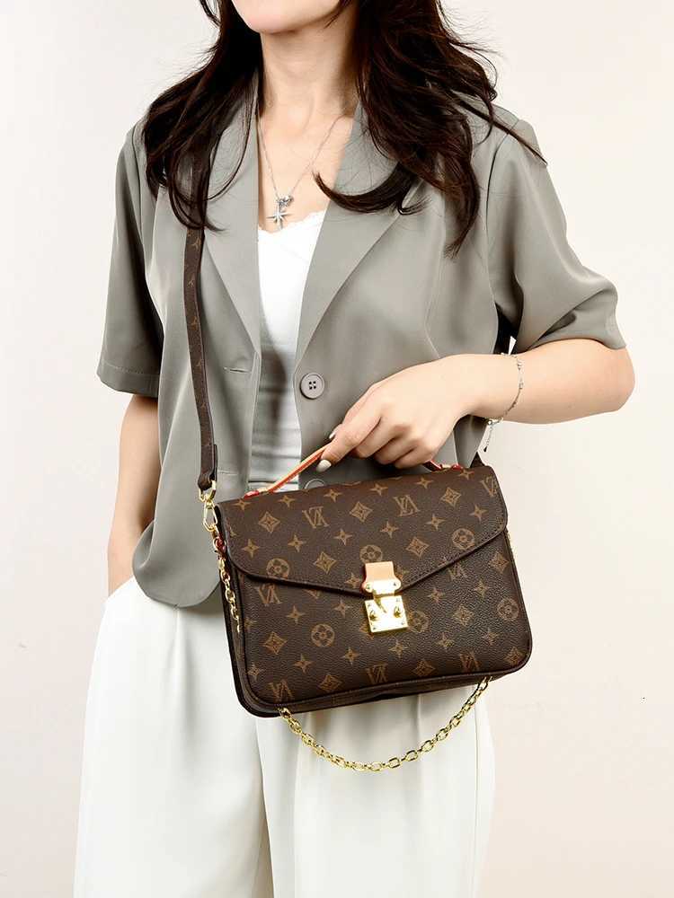 Classic Elegant Crossbody Bag By Luxury Brand Leather Shoulder Handbag for Ladies Famous Designer ItemW251107