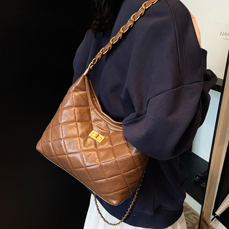 2025S Designer Women S Bag Underarm Pleated For Women New Korean Version Chain Fashion Diamond Grid Large Capacity Single Shoulder Women S Bag