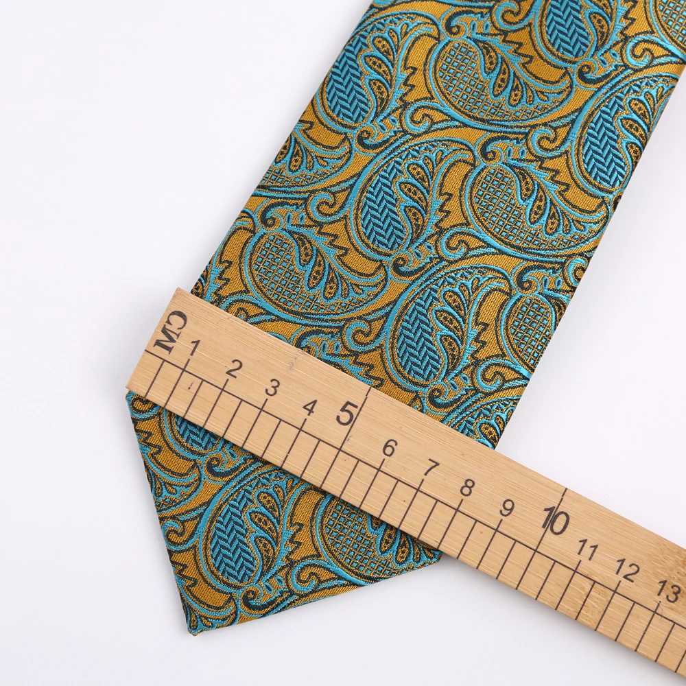 Luxury 8CM Mens Necktie Dark Green Color Dot Plaid Stripes Ties For Man Gro Jacquard Woven Neck Tie For Business Party X2504071
