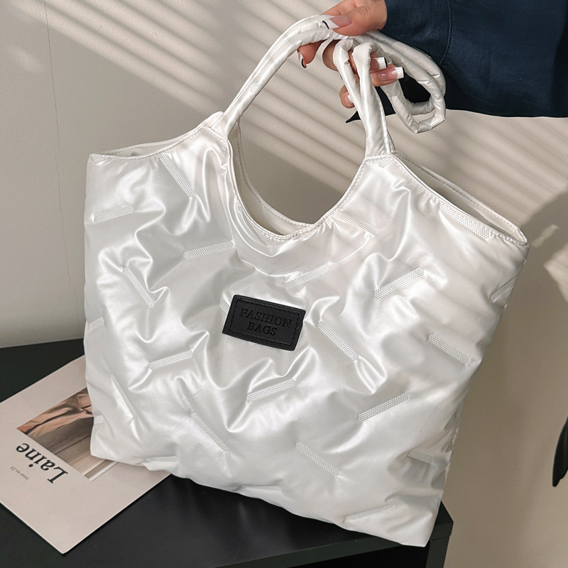 2025S Designer Women S Bag Large Capacity In Winter Cotton Jacket Short Trips Down One Shoulder Hand Held Tote Bag For Women