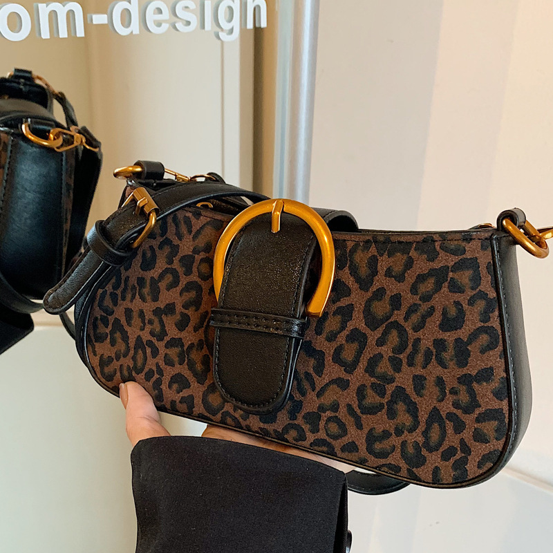 2025S Designer Women S Bag Autumn And Winter Leopard Print Armpit For Women New High End Niche Fashion Commuting Shoulder Crossbody Bag