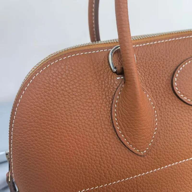VOAETEC Half-hand Sewn Steel Hardware Top Layer T Cowhide Bowg Large Shell Commuter Shoulder Bag Vintage Versatile