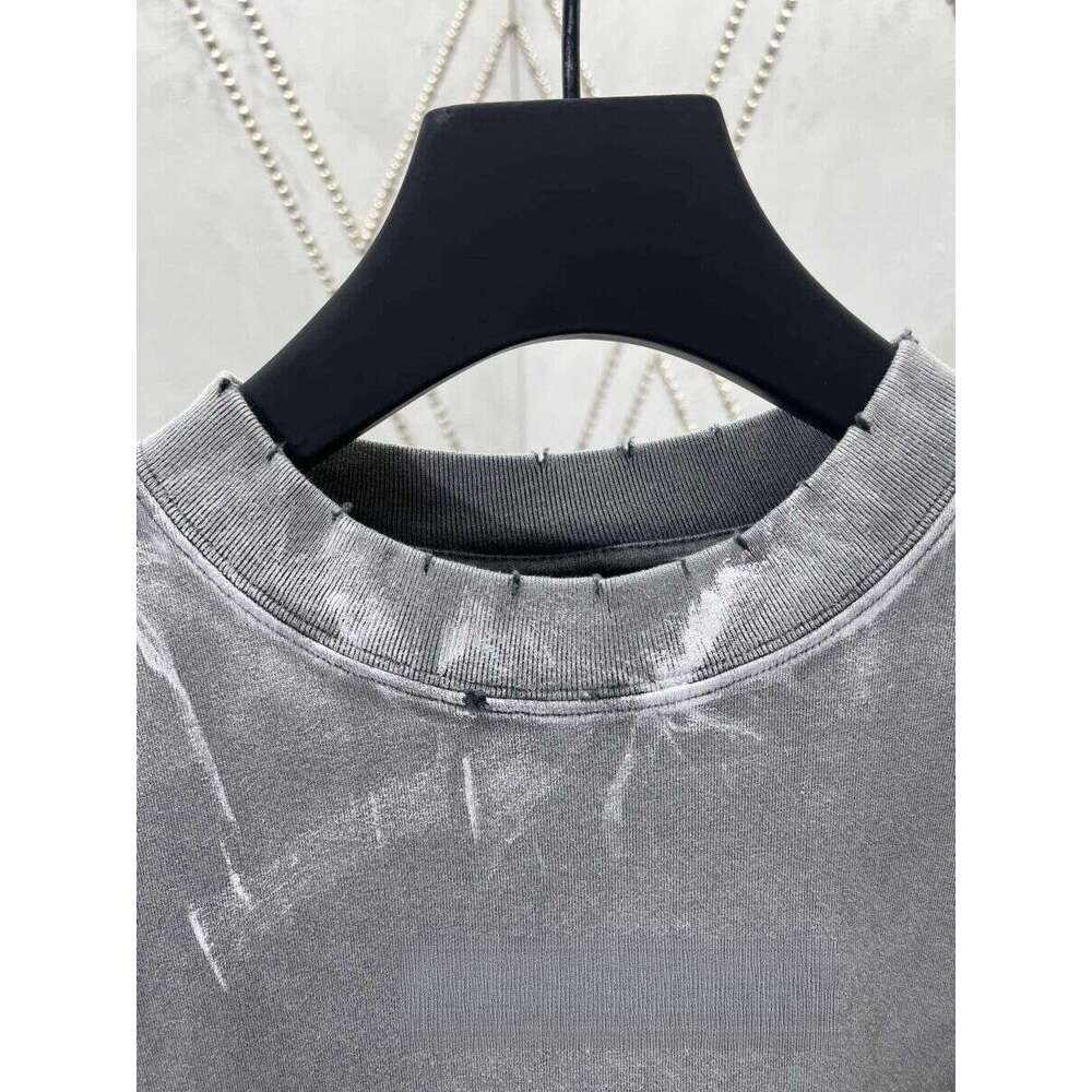 European and American letter graffiti loose fit unisex T-shirt