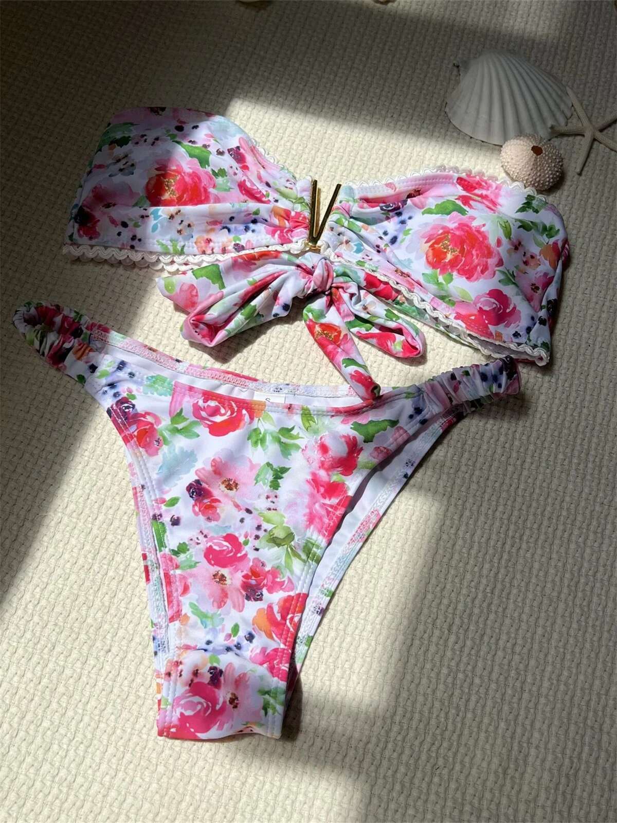 Dongdumaoyi Sexy Metal V Neck Bikini Women Pink Floral Print Bandaeu Push Up Pleate Thong Swimsuit Beach Bathing Suit Micro Swimwear