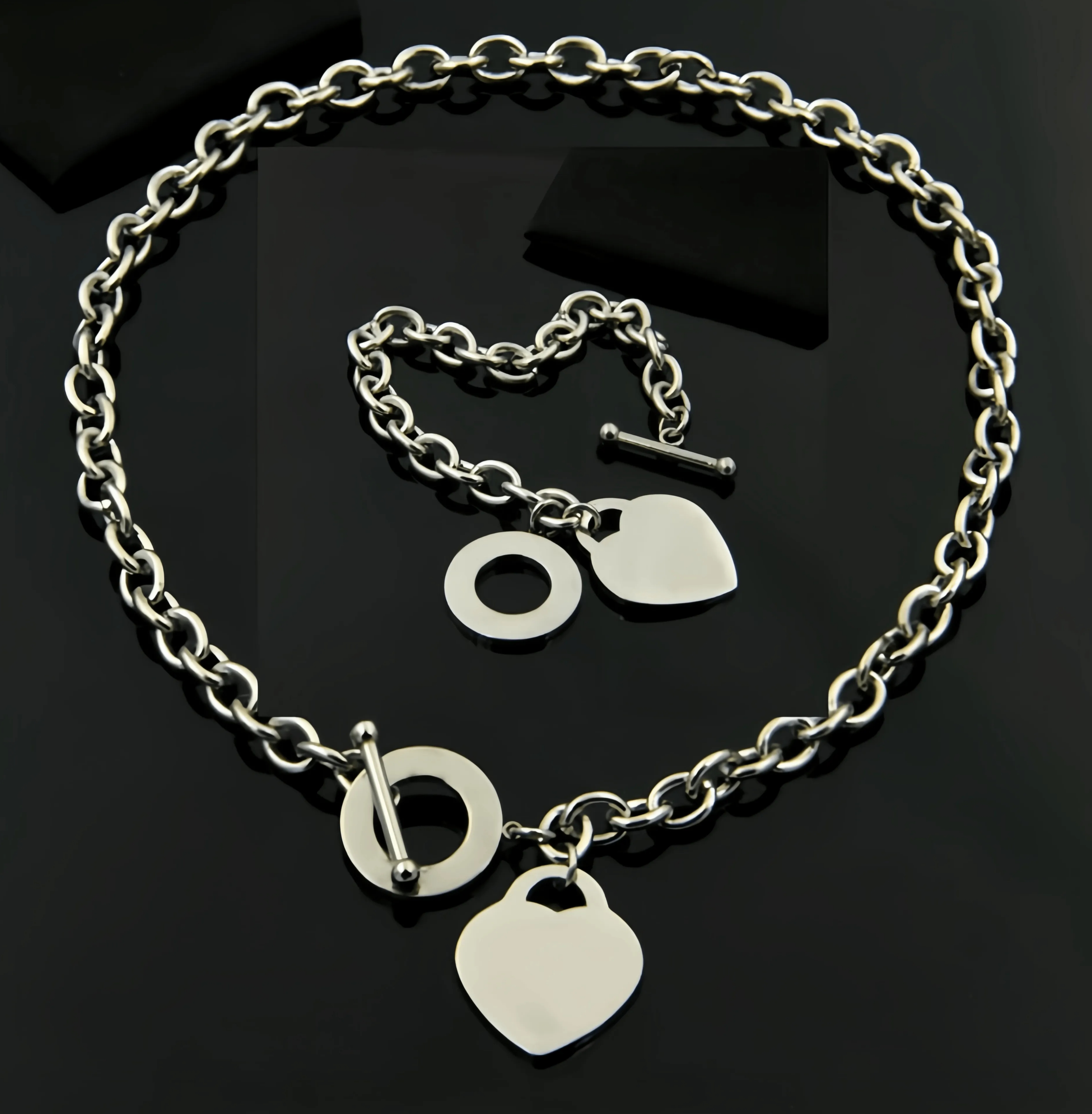 Luxury Fashion Pendant Necklace Classic Couple Heart Necklace Fashion High Quality 316L Titanium Steel Designer Necklace Hrand Jewelry