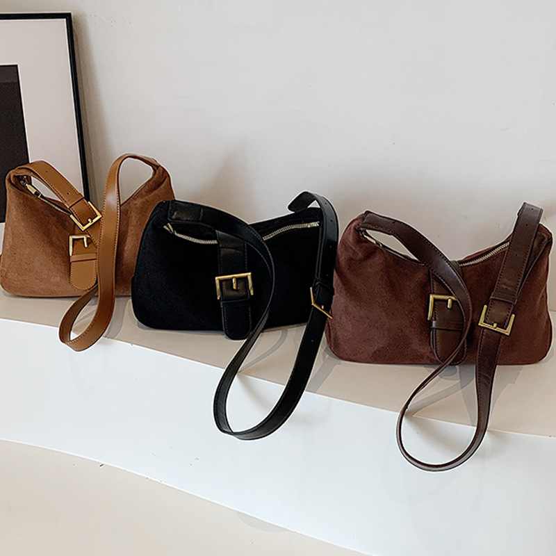 2025S Designer Women S Bag Women S Large Capacity New Autumn And Winter Niche Single Shoulder Crossbody Commuting Western Style Dumpling Bag