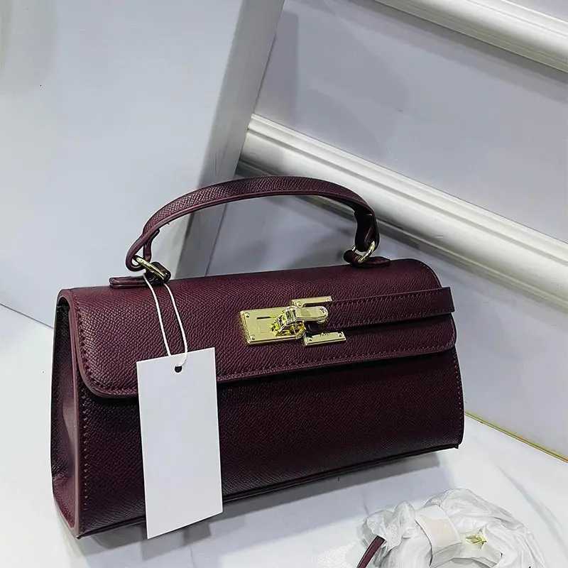 Luxury Brand Women Lock Bag Popular Retro Fashion Shoulder Bag Simple Versatile Crossbody Bag High Quality Square Bag HandbagW251107