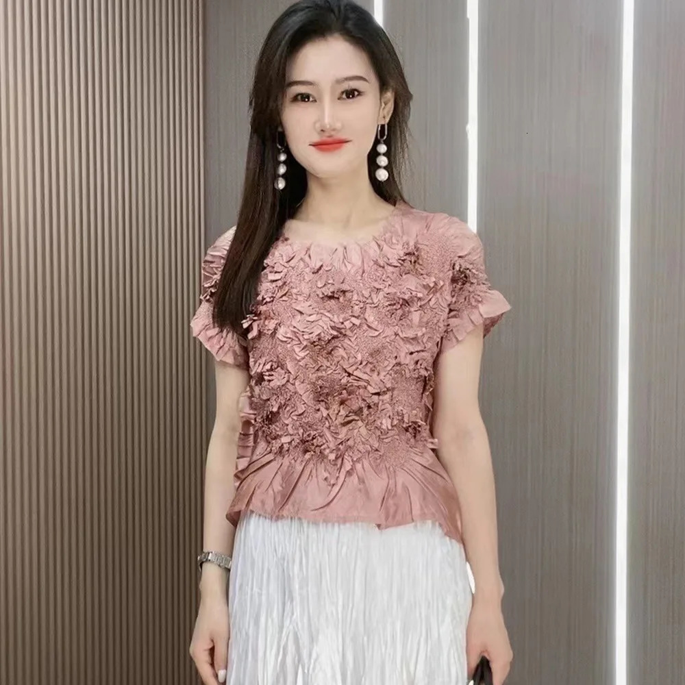 Miyake n Handmade Flower Folding Womens Top Temperature Communicating Ultra Thin Solid Color Short Sleeve Tshirt 250407